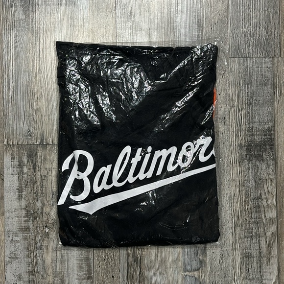 Orioles T-Shirt Hoodie - Picture 4 of 4